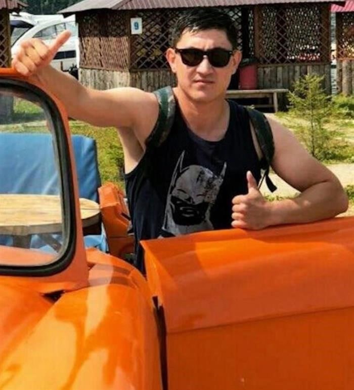 Брат в форме, десятки жителей деревни остались без денег: Новые подробности о мошеннике, который жестоко напал на полицейского и скрылся со служебным оружием в Краснодаре