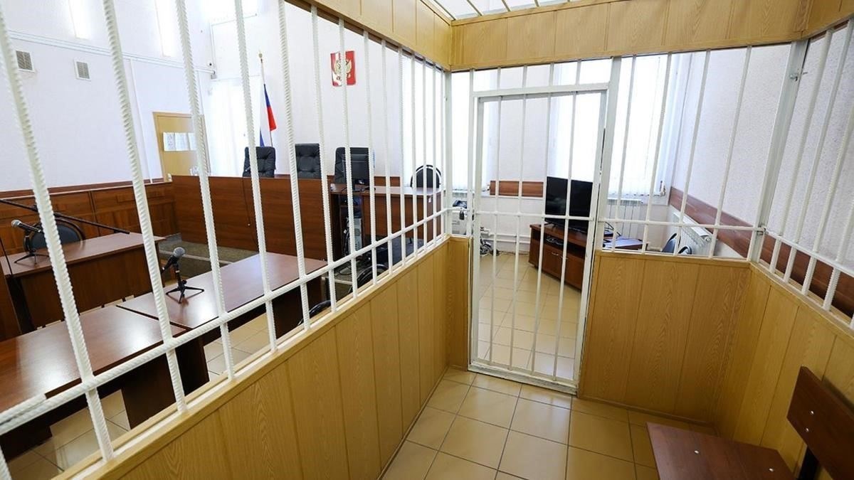 Как рассматривать обвинения в домашнем насилии в зале суда