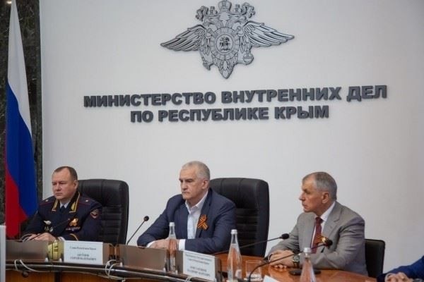 Сергей Аксёнов принял участие в представлении нового министра внутренних дел по Республике Крым