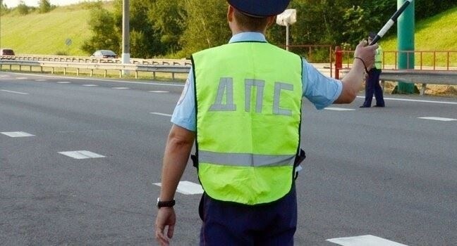 Значение информации в удостоверении личности сотрудника полиции для гражданина РФ