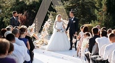 Свадебная церемония в Крыму: Юридические аспекты